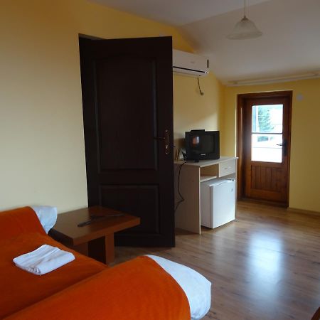 Family Hotel Rose Pavel Banya Buitenkant foto