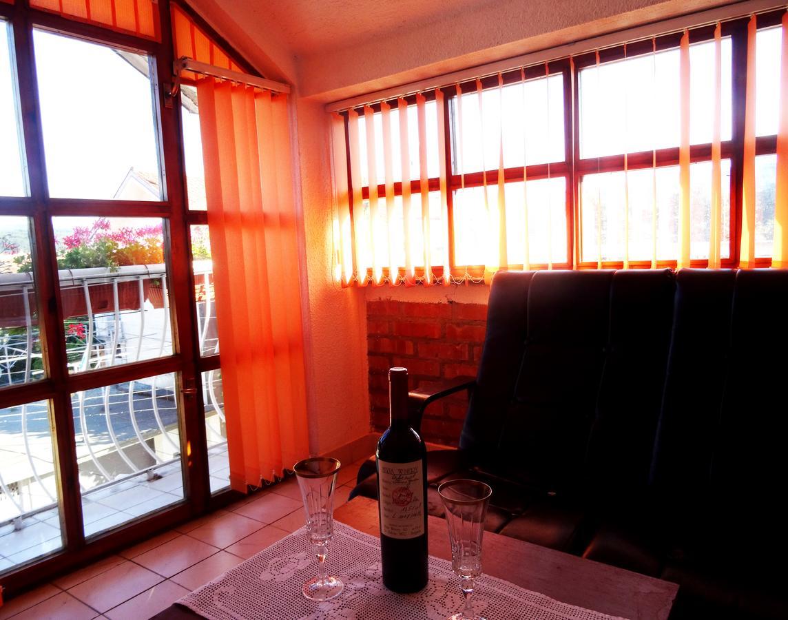 Family Hotel Rose Pavel Banya Buitenkant foto