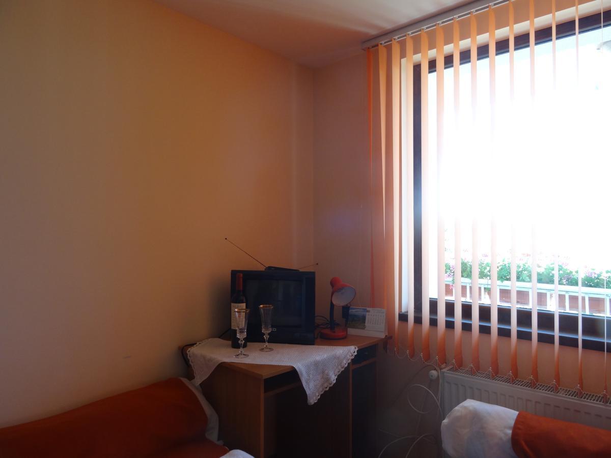 Family Hotel Rose Pavel Banya Buitenkant foto